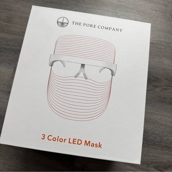 3 color LED light mask - Picture 1 of 3